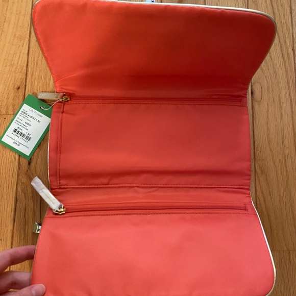 NWT Lilly Pulitzer Clutch - Picture 2 of 3